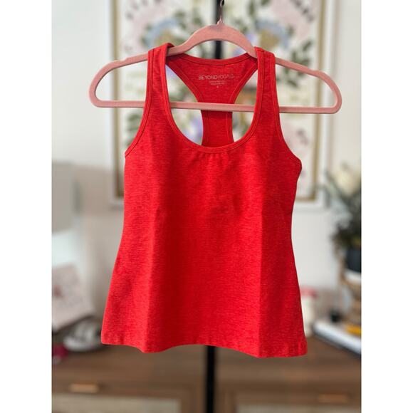 NWOT Beyond Yoga Spacedye Step Up Racerback Tank Candy Apple Red Heather Small - Picture 2 of 7